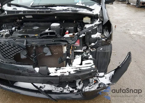 2016 Toyota Sienna Se 8 Passenger z USA, uszkodzony, nr VIN 5TDXK3DC0GS710053